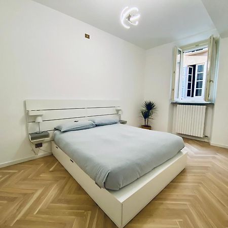 Wanderlust Splendido Appartamento In Centro Pavia Bagian luar foto