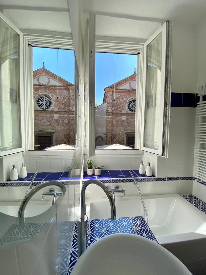 Wanderlust Splendido Appartamento In Centro Pavia Bagian luar foto
