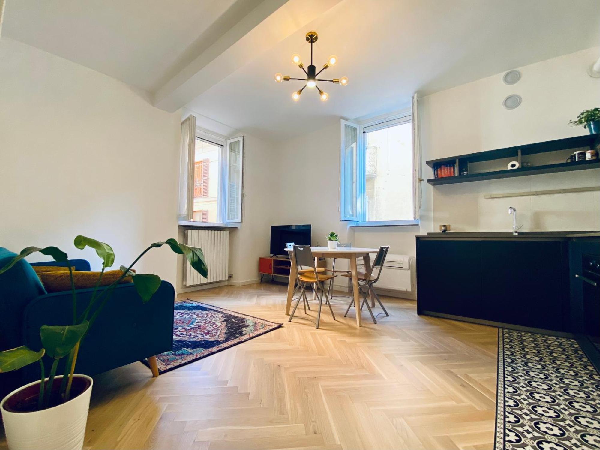 Wanderlust Splendido Appartamento In Centro Pavia Bagian luar foto