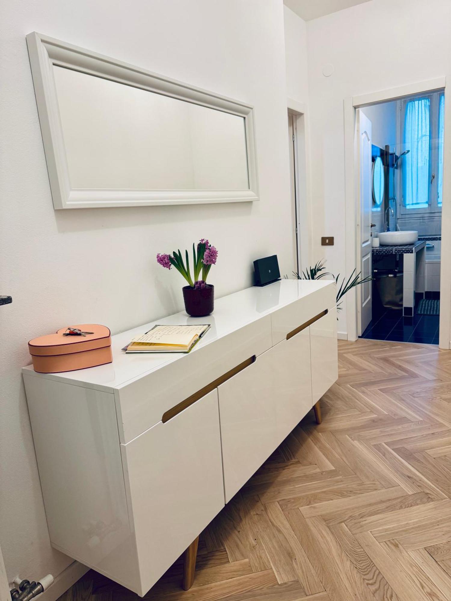 Wanderlust Splendido Appartamento In Centro Pavia Bagian luar foto